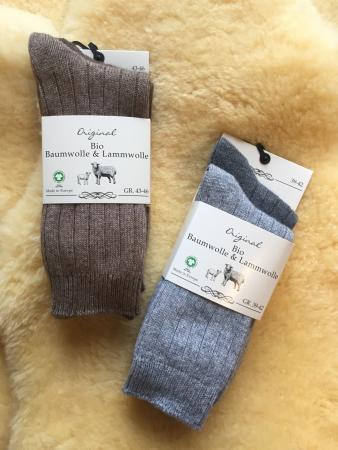 Doppelpack: Flauschige Lammwoll-Socken - schön feste Qualität grautöne